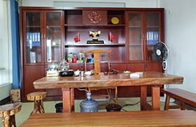 J9游戏钢材有限公司舒服办公室